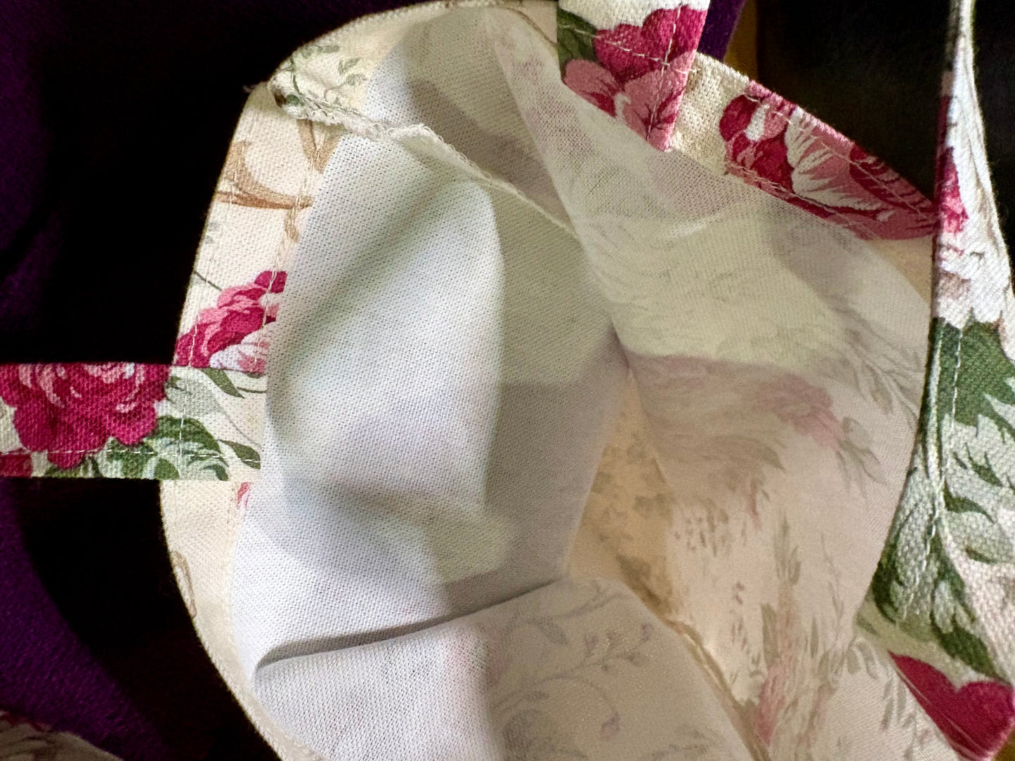 Tote bag